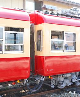 2008_side2s.jpg
