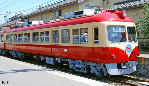 2008_side4_2s.jpg