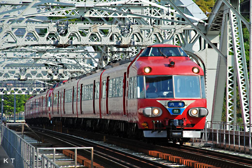 Panorama-car 7000 type train of Nagoya Railroad. A 1961 debut.