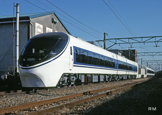 371 series trains of Central Japan Railway. A 1991 appearance. Limited express Asagiri use linking Shinjuku - Gotemba - Numazu.