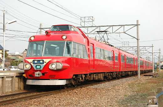 7000 series Panorama car of Nagoya Railroad. A 1961 appearance.