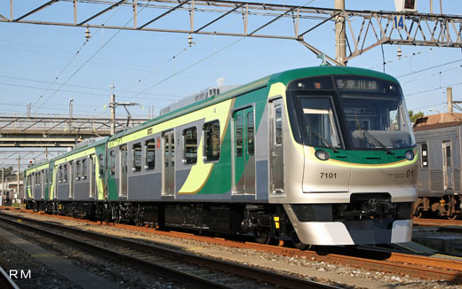 A commuter train for Tokyu Corporation Ikegami / Tamagawa lines, 7000 type (the second generation). A 2007 appearance.