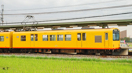 270 series trains of Sangi Railway Hokusei line. A 1977 debut.