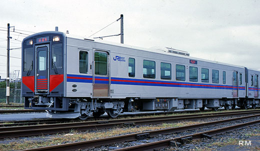 Diesel car for Sanin Line of West Japan Railway, the kiha-126 series. A 2000 debut.