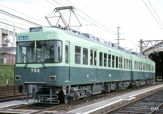 A 700 type train of Keihan Electric Railway Ishiyama-Sakamoto Line. A 1992 debut.