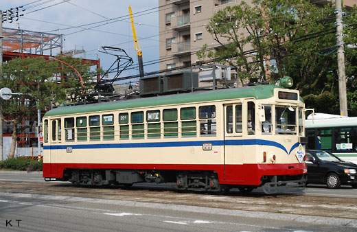 Tosa Electric Railway 200 type. A streetcar of Kochi. A 1950 debut.