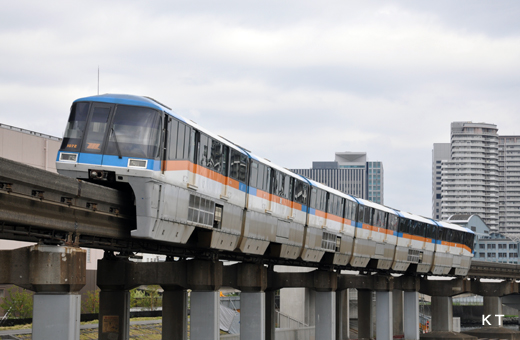 東京モノレール10000形電車
