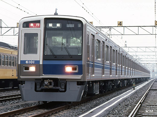 6000 commuter train series of Seibu Railway. A 1992 debut.
