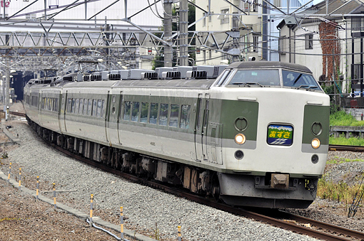 JR東】189系あさま色〈あずさ〉・183系特急色〈かいじ〉運転 | 鉄道 ...