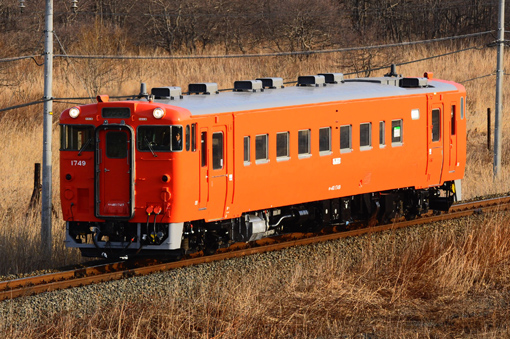 JR北】キハ40 1749も国鉄色に | 鉄道ホビダス