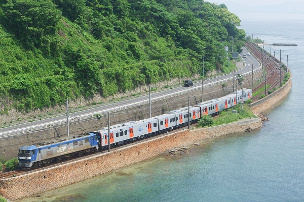 Nゲージ JR九州 YC1系 2両 - 鉄道模型