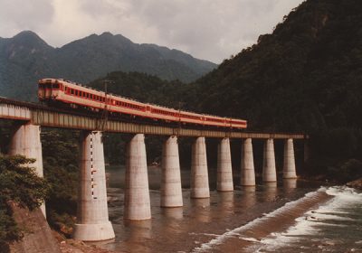 「鉄道と過ごした夏」その7 憧れの第一飛騨川橋梁行く急行「のりくら」 【鉄道投稿作品集】 鉄道ホビダス