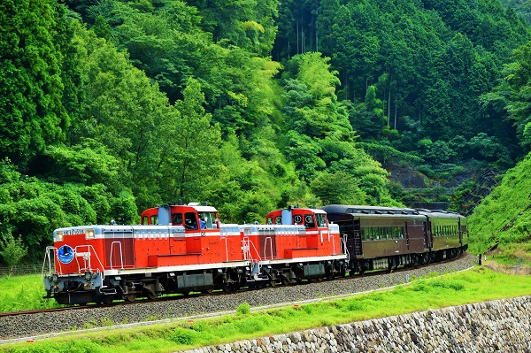 山口線（新山口～津和野）開通100周年記念イベントで、「DLやまぐち号