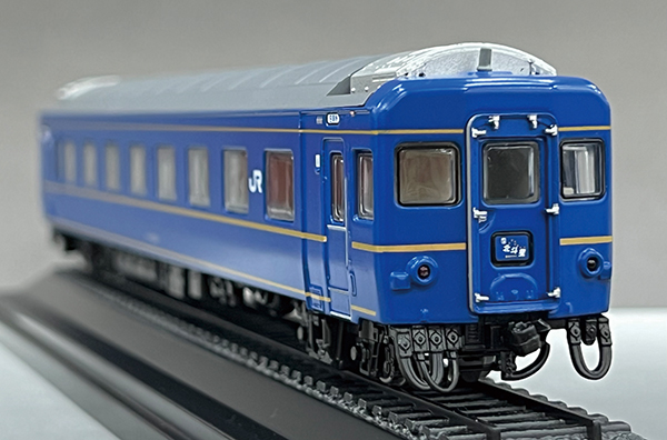 憧れのブルートレイン24系25形登場！デアゴスティーニ「鉄道車両 金属