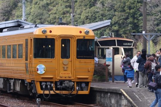 JR四国 | 鉄道ホビダス