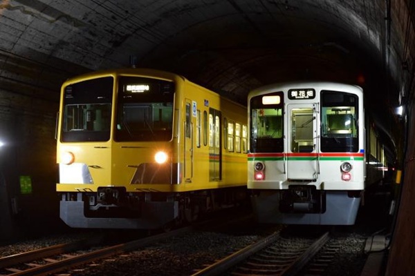 【三度目の正直なるか】西武鉄道、「正丸トンネルで電車を撮ろう！」撮影会開催！今回は4000系2編成を並べて展示