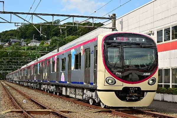 【京王】新型通勤電車2000系グッドデザイン賞受賞を記念！記念ヘッドマークを掲出して運行！